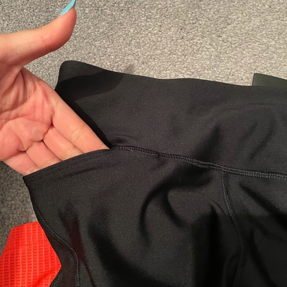 Under Armour Capri Leggings - Picture 5 of 6